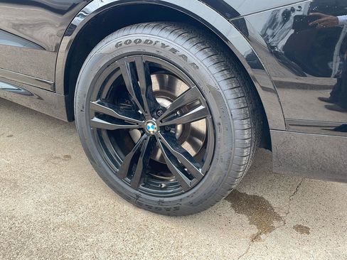 Used 2024 BMW X7 M60i w/ Executive Package AWD/4WD image 5