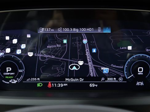 Used 2023 Audi e-tron GT Premium Plus image 46