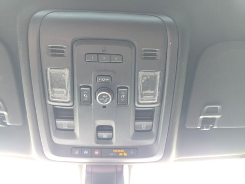 Used 2021 GMC Yukon Denali AWD/4WD image 24