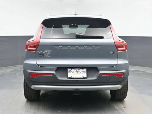 Used 2023 Volvo XC40 B4 Ultimate FWD image 13