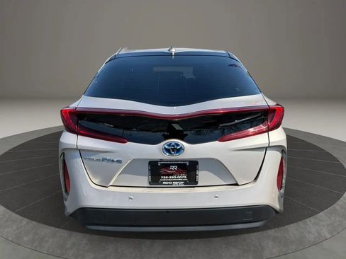 Used 2019 Toyota Prius Prime Advanced image 8