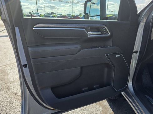 Used 2026 Chevrolet Silverado 2500 LTZ w/ LTZ Plus Package AWD/4WD image 17