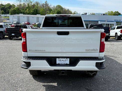 Certified 2024 Chevrolet Silverado 2500 High Country w/ Technology Package AWD/4WD image 5
