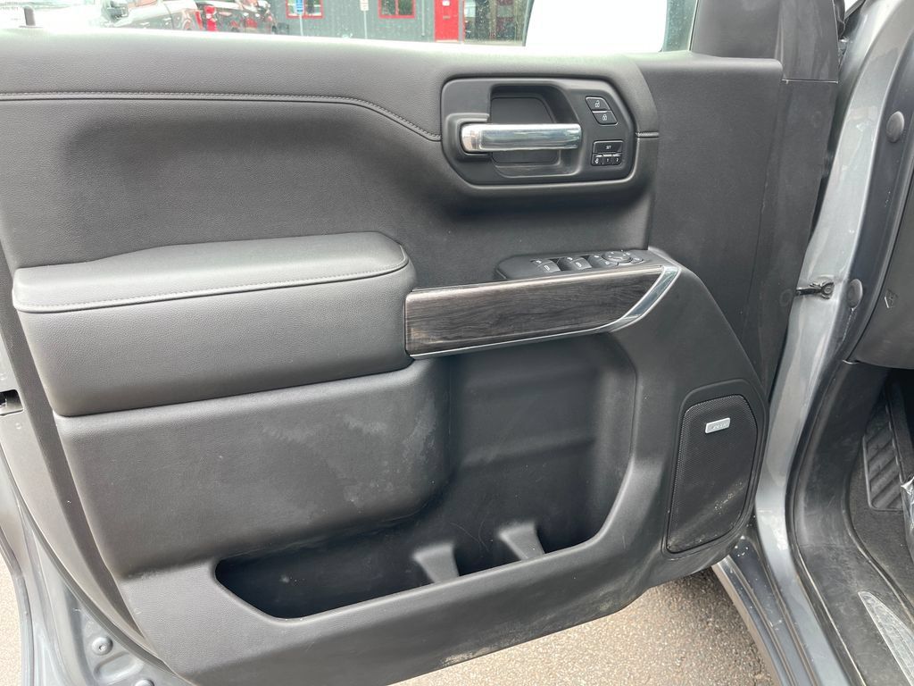 Used 2020 Chevrolet Silverado 1500 LTZ AWD/4WD image 14