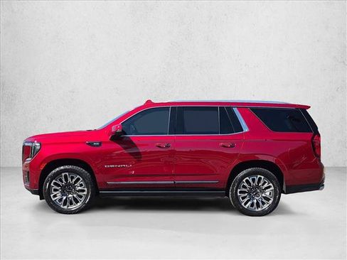Used 2023 GMC Yukon Denali Ultimate AWD/4WD image 9