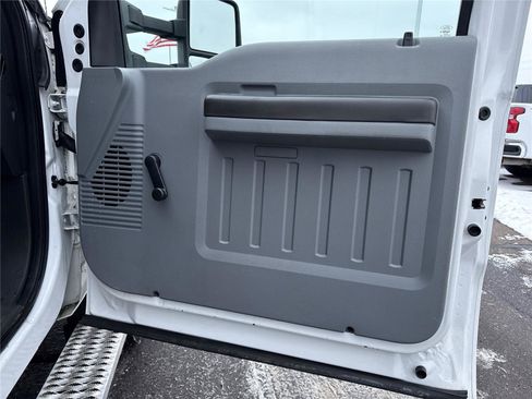 Used 2014 Ford F450 XL w/ Snow Plow Prep Package AWD/4WD image 21