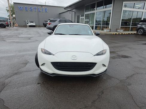 Used 2021 MAZDA MX-5 Miata RF Club w/ Brembo/BBS Recaro Package RWD image 5