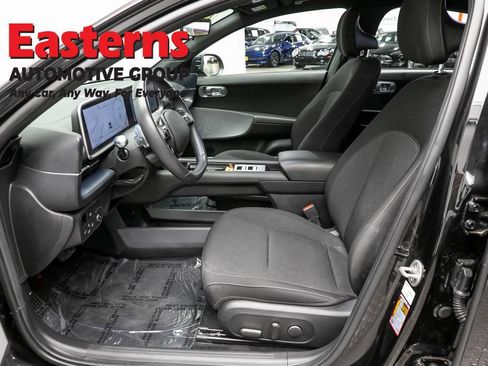Used 2024 Hyundai Ioniq 6 SE AWD/4WD image 14