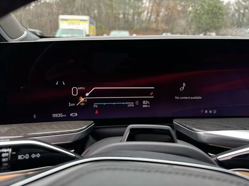 Used 2025 Cadillac Escalade IQ Luxury 2 image 21