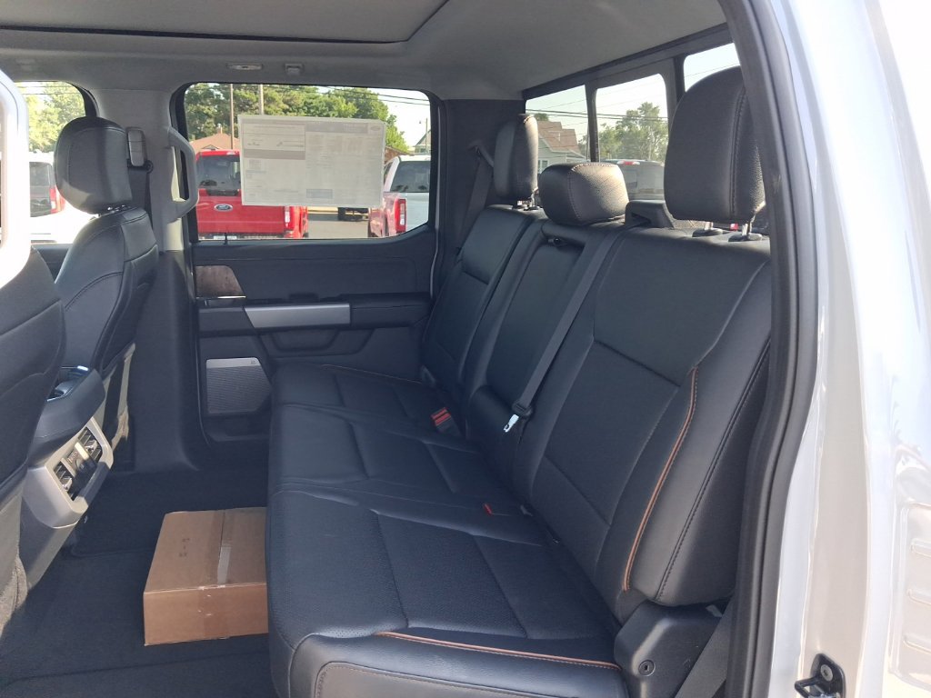 New 2026 Ford F350 Lariat w/ Black Appearance Package AWD/4WD image 23
