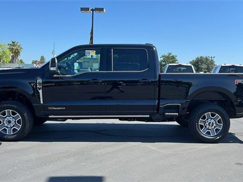 New 2025 Ford F250 Lariat w/ FX4 Off-Road Package image 7
