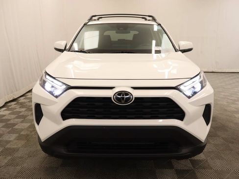 Used 2023 Toyota RAV4 XLE AWD/4WD image 4