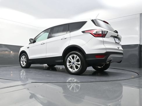 Used 2017 Ford Escape SE AWD/4WD image 25