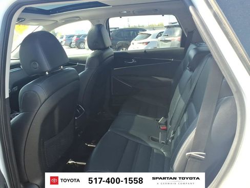 Used 2019 Kia Sorento SX w/ SX Touring Package AWD/4WD image 12