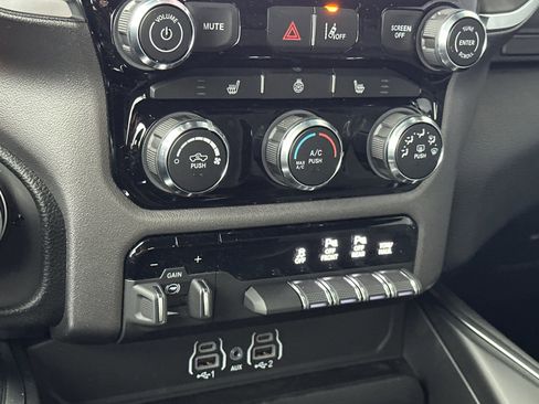 New 2026 RAM 1500 4x4 Crew Cab image 18