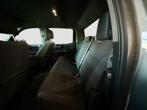 Used 2021 Chevrolet Silverado 1500 LT image 24