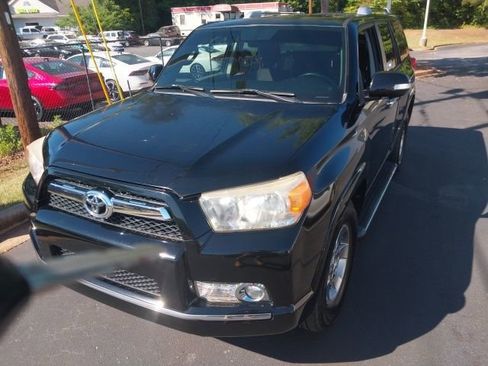 Used 2013 Toyota 4Runner SR5 w/ Convenience Pkg image 1