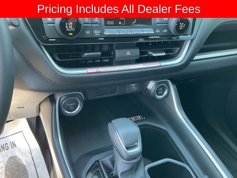 Used 2026 Toyota Grand Highlander AWD Hybrid image 11