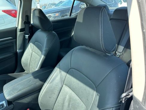 Used 2023 Nissan Altima 2.5 SL image 3