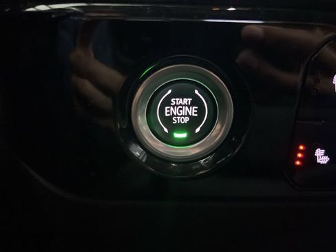 Used 2023 Chevrolet Silverado 1500 LT image 15