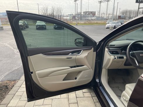 Used 2017 Cadillac XTS Luxury w/ Driver Awareness Package image 16