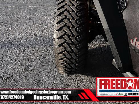 Used 2023 Jeep Gladiator Rubicon AWD/4WD image 45