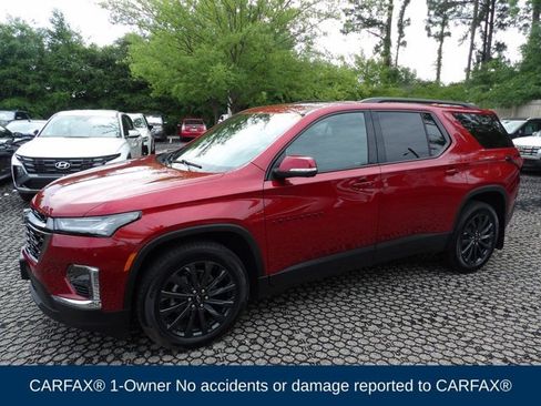 Used 2023 Chevrolet Traverse RS AWD/4WD image 3