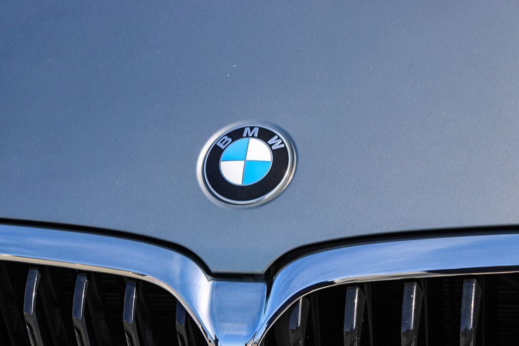 Used 2023 BMW 540i xDrive w/ Premium Package AWD/4WD image 6