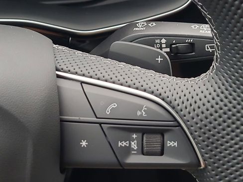 New 2026 Audi SQ8 Premium Plus image 12