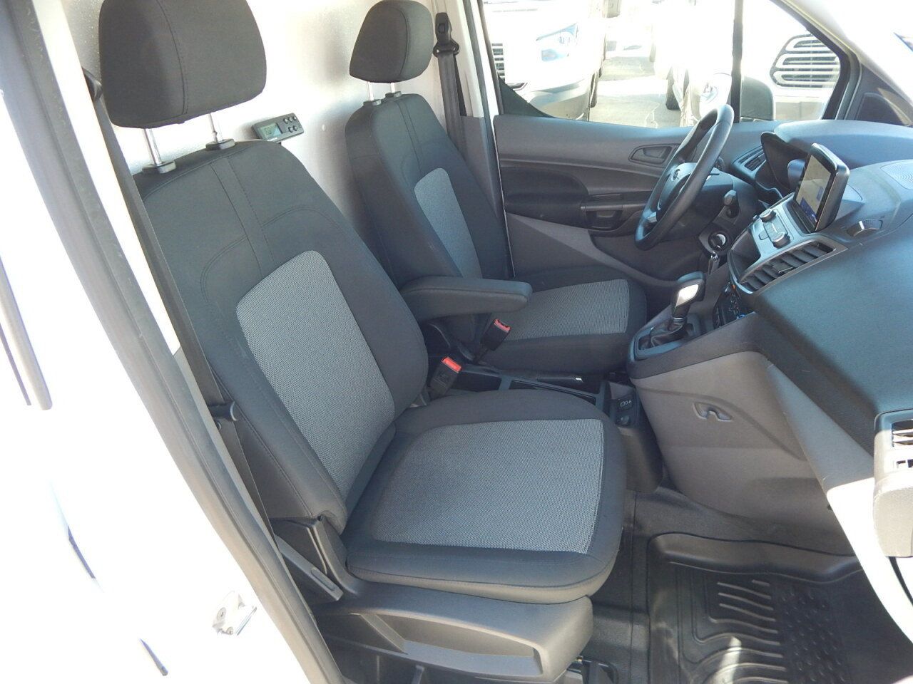 Used 2022 Ford Transit Connect XL FWD image 21