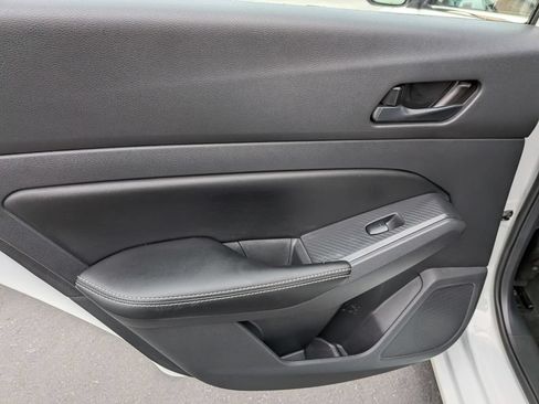Used 2025 Nissan Altima 2.5 SV FWD image 25