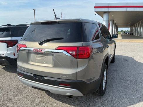 Used 2019 GMC Acadia SLE AWD/4WD image 4