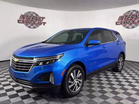 Used 2024 Chevrolet Equinox LT image 3