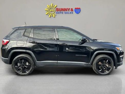 Used 2018 Jeep Compass Latitude w/ Popular Equipment Group image 9