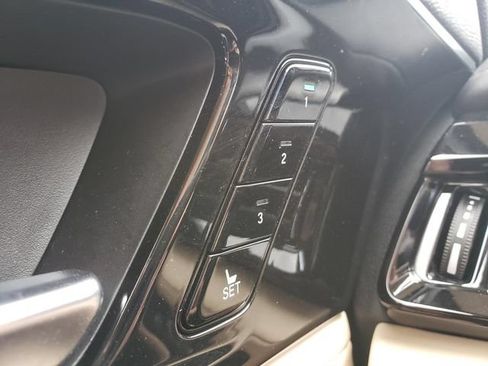 Used 2024 Acura MDX SH-AWD w/ Technology Package image 26