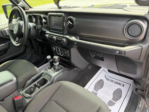 Used 2023 Jeep Gladiator Sport AWD/4WD image 28
