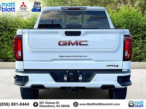 Used 2022 GMC Sierra 1500 AT4 w/ AT4 Premium Package image 5