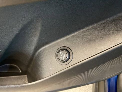 Certified 2022 Chevrolet Equinox LT image 32