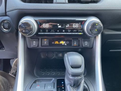 Used 2025 Toyota RAV4 XLE w/ Convenience Package AWD/4WD image 16