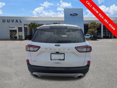 Used 2022 Ford Escape SEL w/ Technology Package image 5