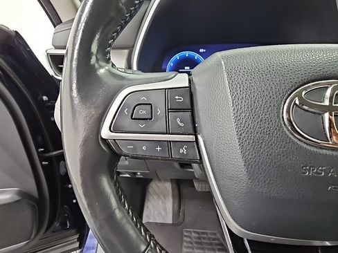Used 2023 Toyota Highlander Limited image 28