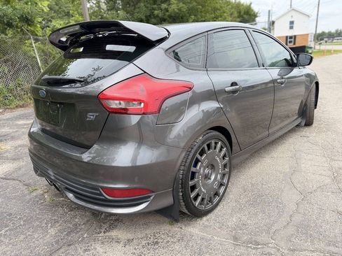 Used 2015 Ford Focus ST FWD image 3
