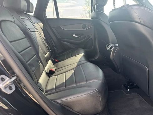 Used 2022 Mercedes-Benz GLC 300 4MATIC image 16