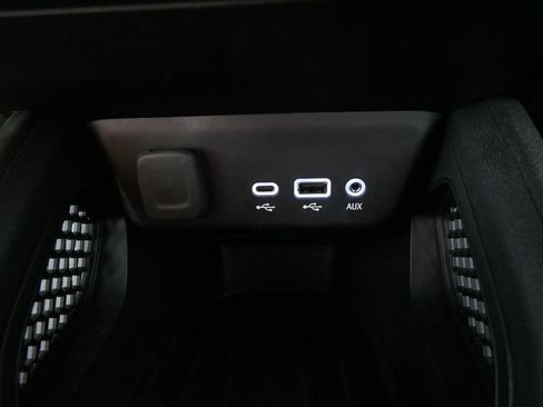 Used 2023 Chevrolet TrailBlazer LT w/ Convenience Package AWD/4WD image 30