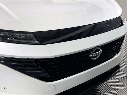 Certified 2025 Nissan Murano SL AWD/4WD image 37