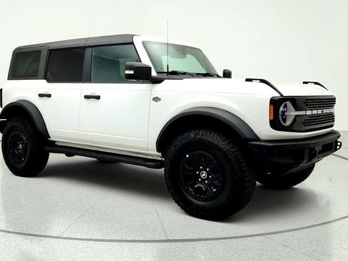 Used 2024 Ford Bronco Wildtrak AWD/4WD image 3