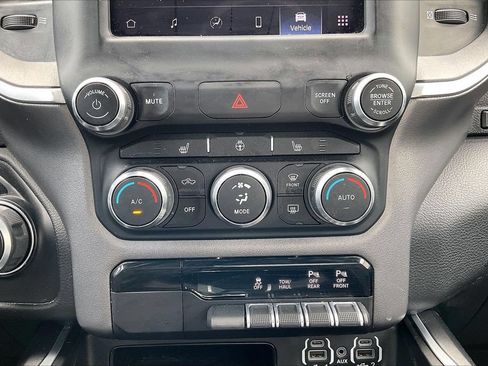 Used 2023 RAM 1500 Big Horn AWD/4WD image 17