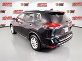 Used 2018 Nissan Rogue SV w/ Sun & Sound Touring Package image 2