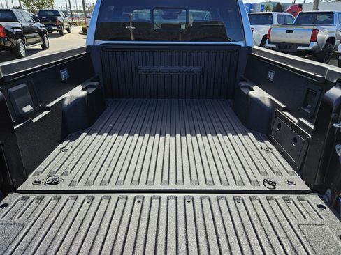 New 2025 Toyota Tacoma TRD Off-Road image 9