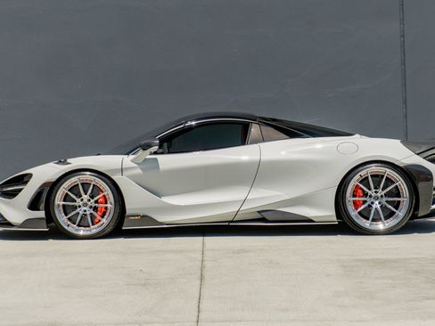 Used 2022 McLaren 765LT RWD image 2